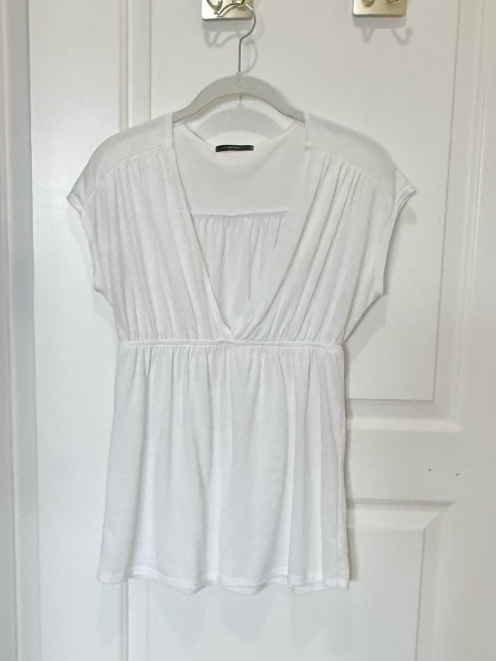 Soprano White V-Neck Short Sleeve Tunic